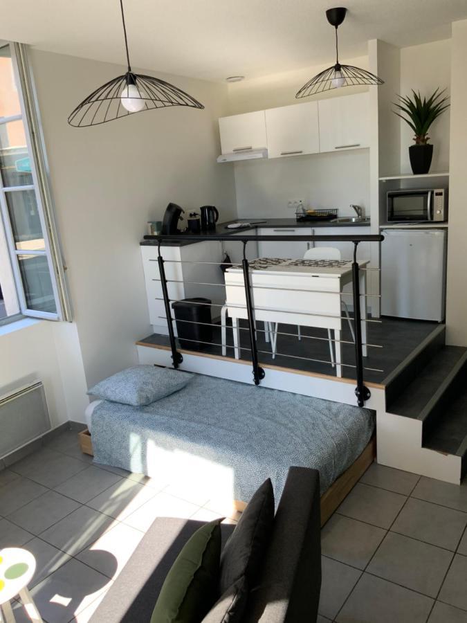 Appartement Studio Dole Grevy Deux Etoiles ภายนอก รูปภาพ